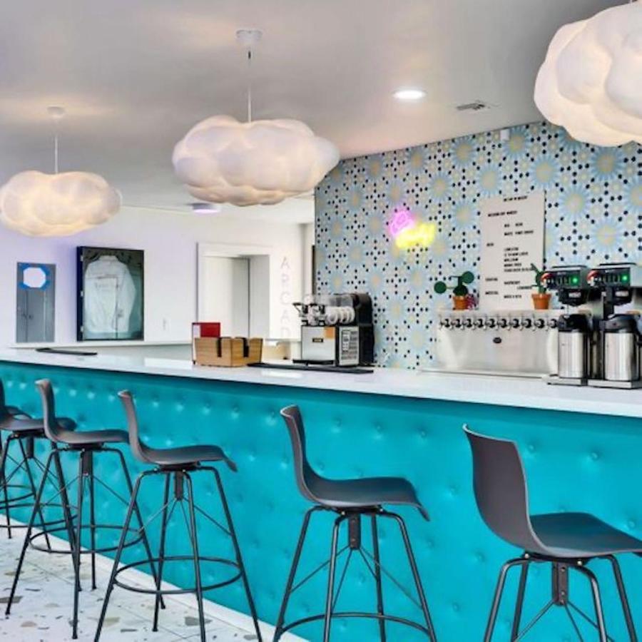 Hotel Mccoy - Art, Libations, Pool Society 大学城 外观 照片